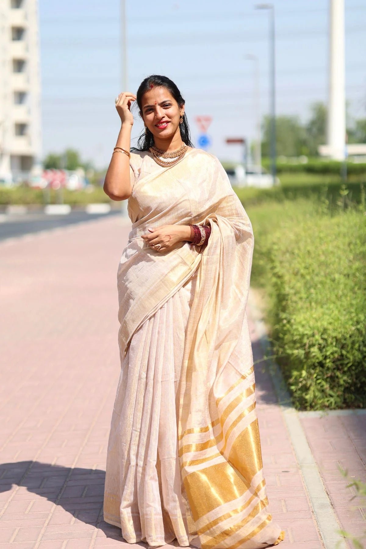 Linen Zari Tissue Saree - Cream/Off white - KS001