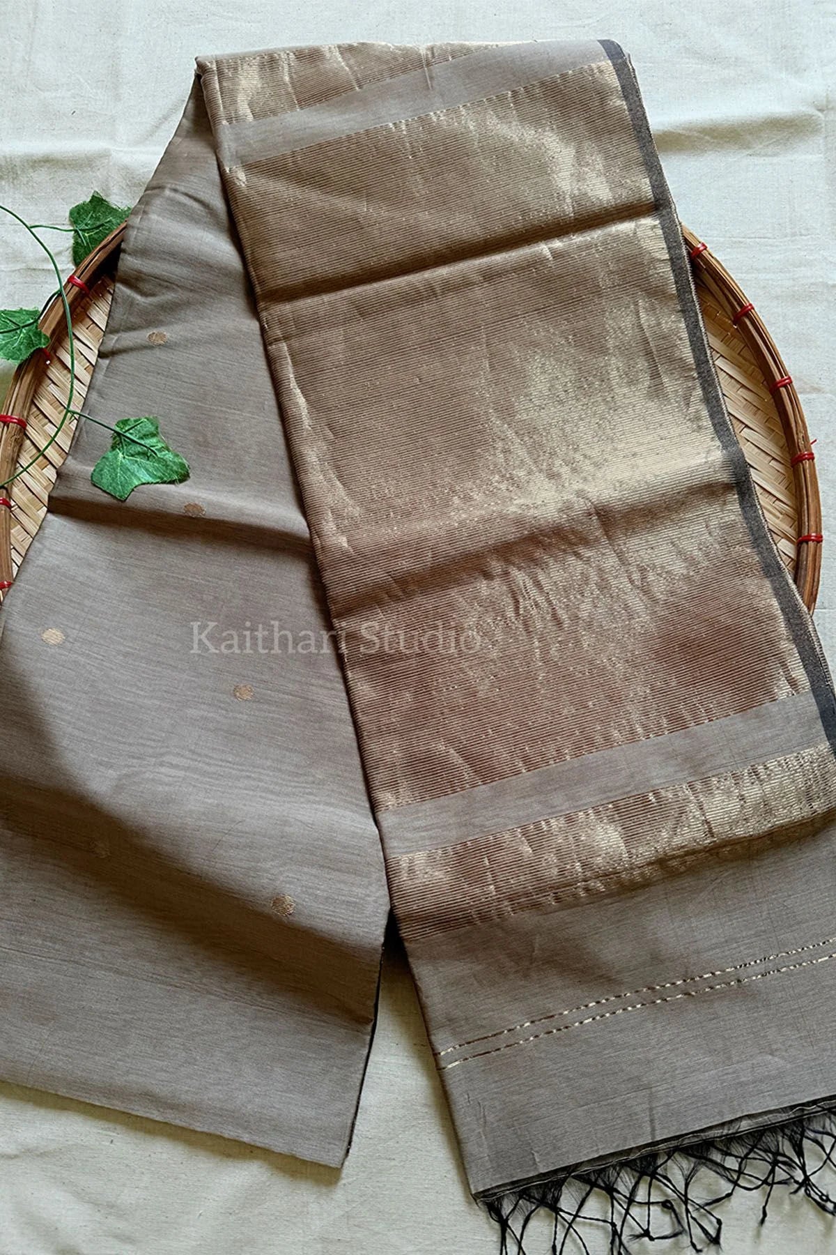 Nayanthra Inspired Borderless Maheshwari Silk Cotton Saree - Ash KS127
