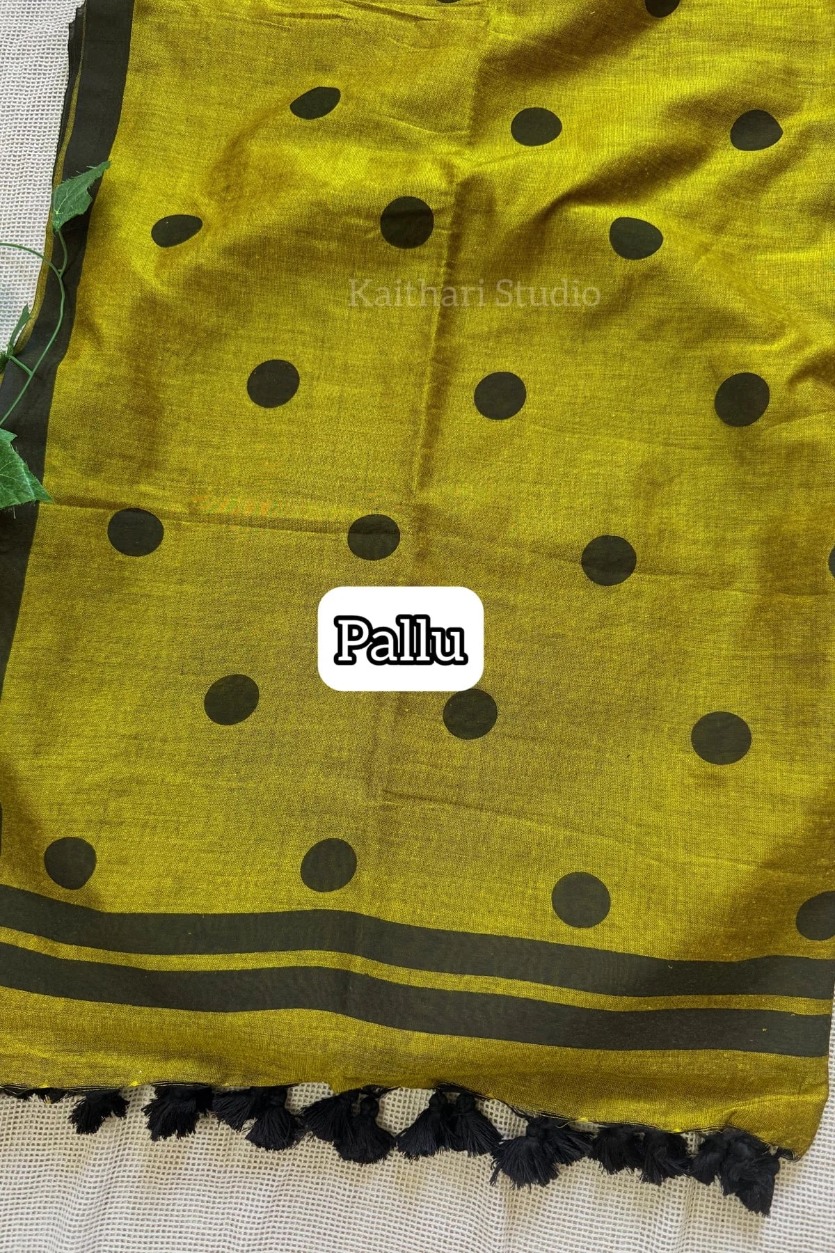 Polka dots saree - Mehendi green - KS071