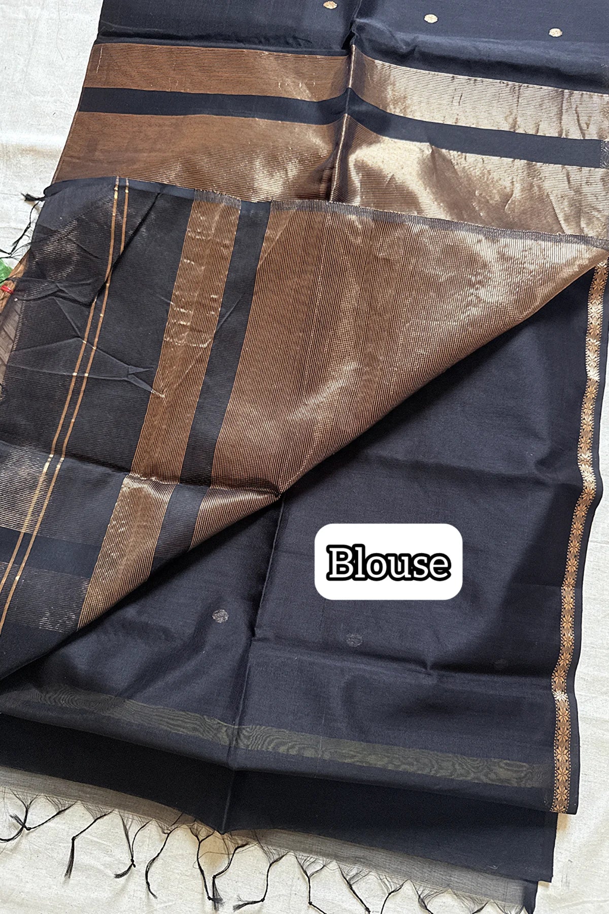 Nayanthra Inspired Borderless Maheshwari Silk Cotton Saree - Black KS128