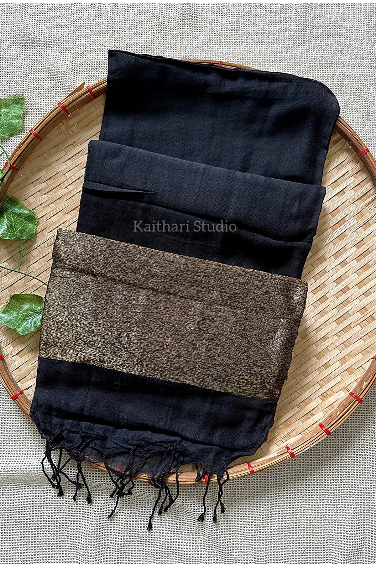 Nayanthra inspired zari pallu saree - Black - KS031